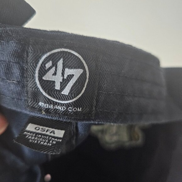 2019 Notre Dame Winter Classic Hat - Picture 2 of 3